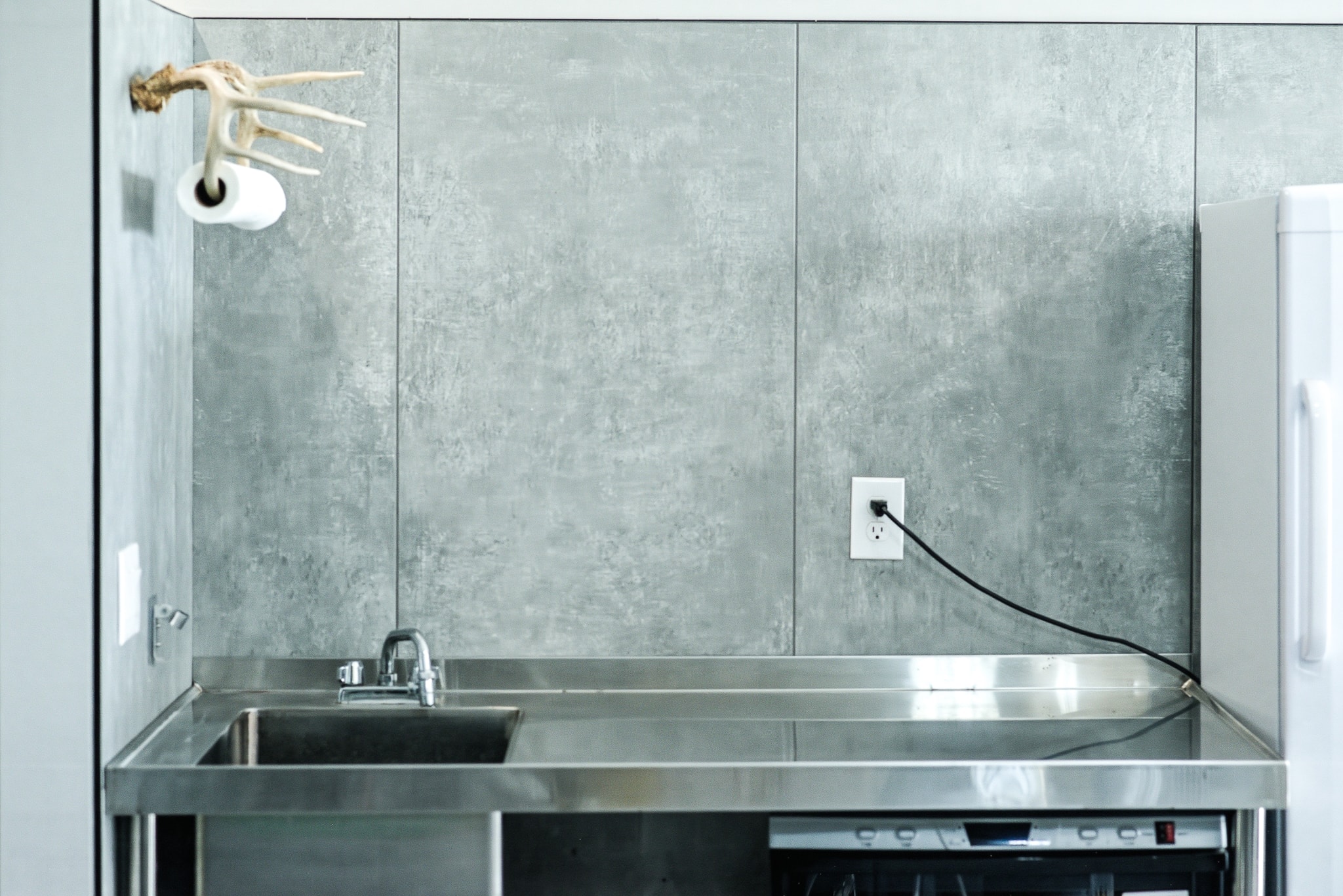 Garage & Workshop Tile